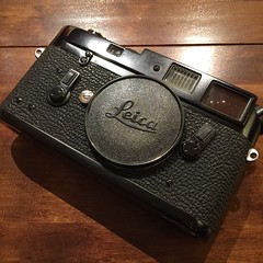 Leica M4 (Black Paint)