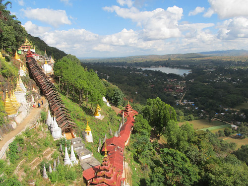 Pindaya: la grotte aux 8000 bouddhas