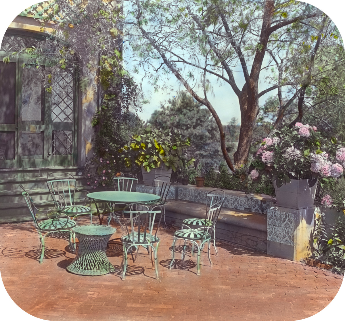 'Près Choisis,' Albert Herter house, Georgica Pond, East Hampton, New York. Blue and white garden terrace