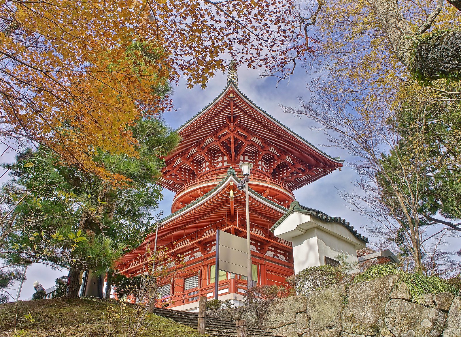Narita Temple Autumn Colors (Narita san in Chiba)