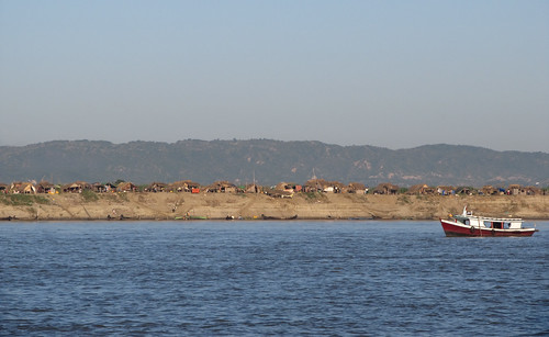 Trajet en bateau sur le fleuve Irrawaddy (de Mandalay à Bagan)