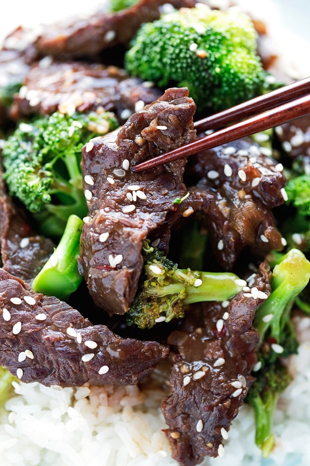Slow Cooker Broccoli Beef - Thinly sliced tender beef with tons of crunchy broccoli, it's healthy and DELICIOUS! #broccolibeef #beefwithbroccoli #slowcooker #crockpot | Littlespicejar.com @littlespicejar