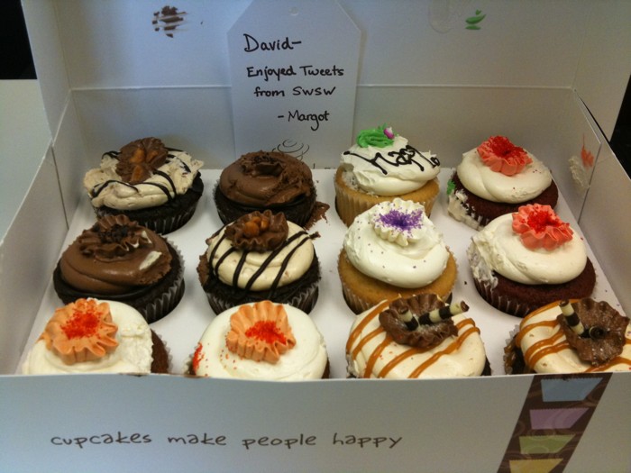 Attn: #edelmandigital Chicago. I have cupcakes! Get them at my office. Thanks @margotzooms