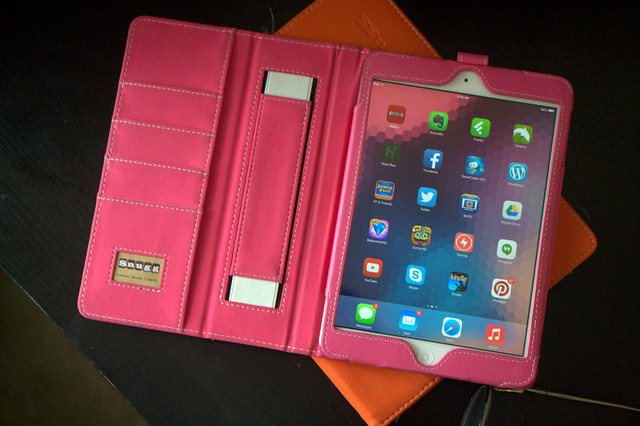 Snugg iPad Mini case