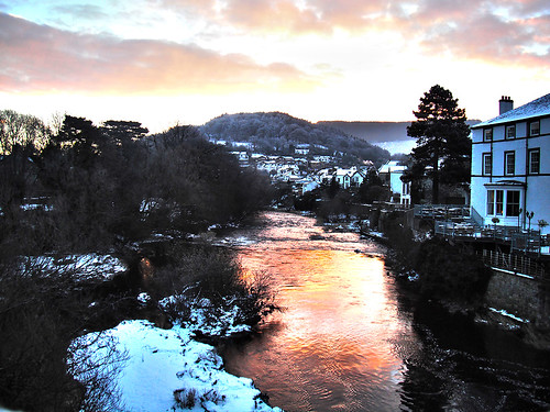 morning sky colour wales sunrise river north dee 冬 空 llangollen 川 日の出 イギリス ウェールズ
