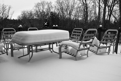 winter usa snow cold minnesota america table chairs champlin holiday2010