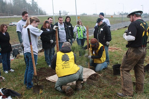 Portland Timbers & Friends of Trees Planting Along I-205 MUP, Jan. 20, 2011