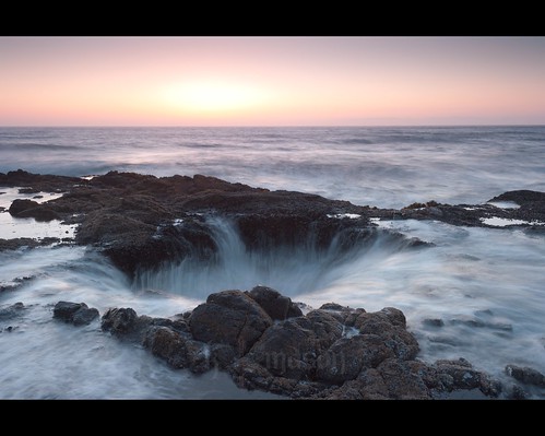 ocean longexposure sunset seascape water rock clouds oregon landscape coast waves pacific well lee filters yachats capeperpetua thors singhray cookschasm thorswell nikonafsnikkor1635mmf4gedvr tscf2010ar