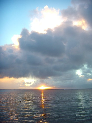 cloud sunrise hawaii maui molokai