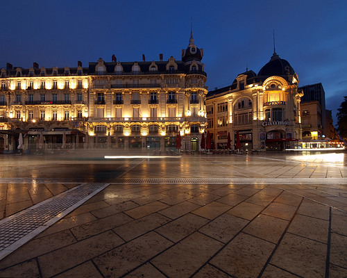 longexposure france sunrise cleaners montpellier streetsweepers floodlights placedelacomedie zd 714mm tonybailey antoinebailey algbailey