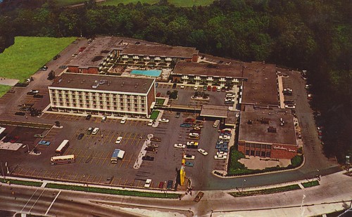 vintage michigan postcard aerialview motel holidayinn 1973 dearborn thegreatsign