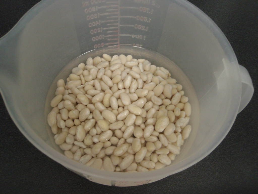 soaking beans (2)
