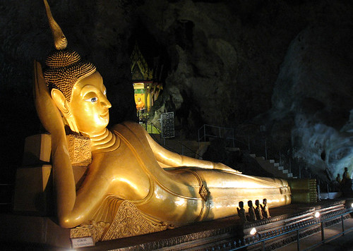 Reclining Buddha at Wat Suwan Kuha