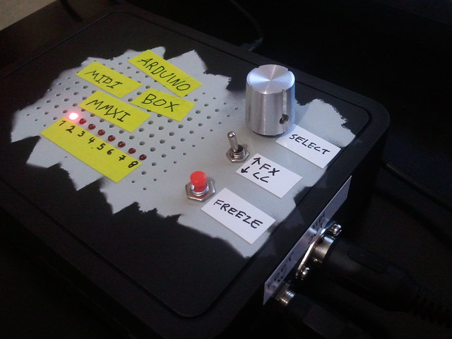 Photo：Arduino midi pedal box By wstryder