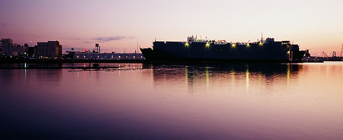 usa water sunrise harbor kodak maryland baltimore hasselblad e100vs xpan 45mm portcovington