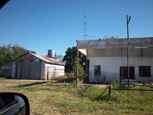 abandoned texas ghosttown westtexas murray northtexas abandonedgasstation youngcounty brownsgrocery
