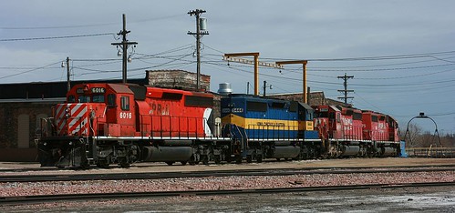 ice southdakota train co locomotive huron dme emd sd402