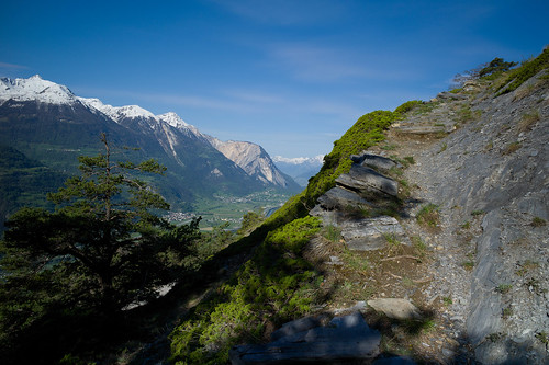 alps landscape schweiz switzerland suisse hiking 28mm rangefinder laden trail alpen svizzera wallis valais wanderung m9 wanderweg 2014 ladu elmaritm rhonetal südrampe hohtenn ©toniv leicam9 steghohtenn 140510 l1016186