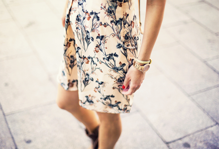 street style barbara crespo floral beige dress sheinside sheinsider fashion blogger outfit blog de moda
