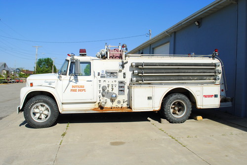 ohio fire equipment firetruck international 1800 howe pumper loadstar botkins