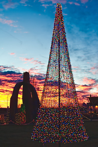 christmas sunset red orange newmexico lights sillhouette grants fireandicepark