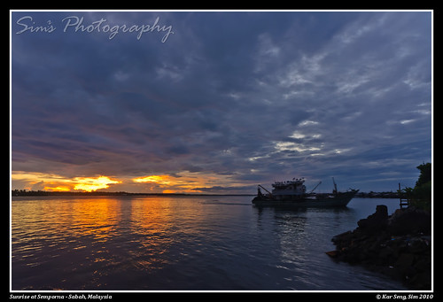 sea sunrise boat malaysia sabah semporna my