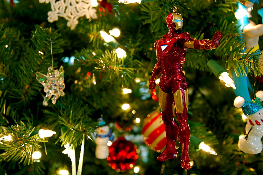 2010 Defender of Justice Iron Man Ornament