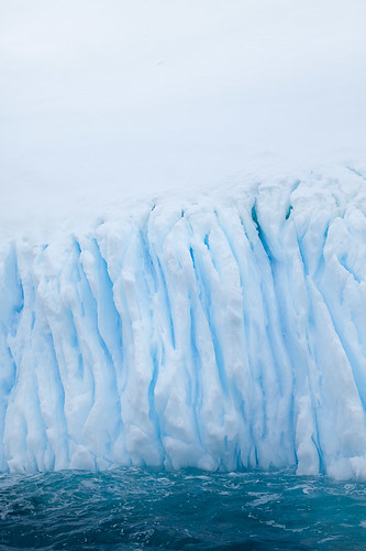 ocean antarctica aurora iceberg expeditions polarpioneer