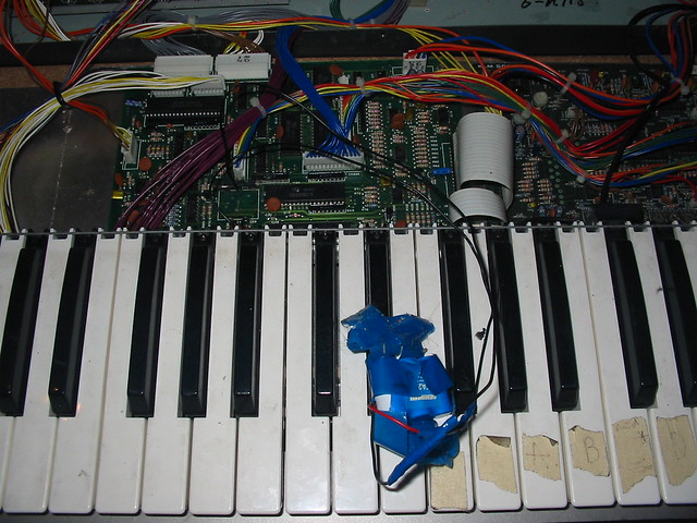 Korg Poly-61 Wood Sides Synth Guts2 Battery | Flickr - Photo Sharing!
