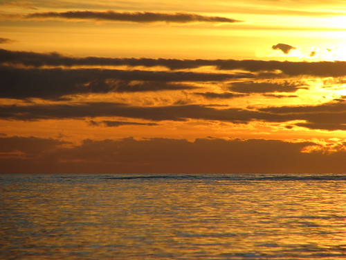 sunset gold hawaii january 2011