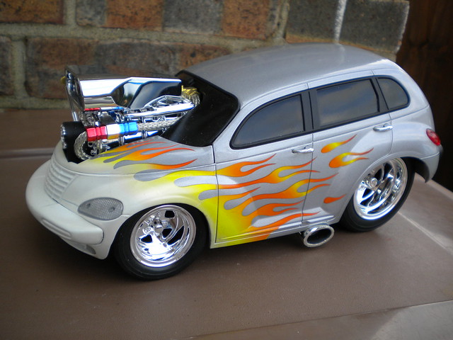 Chrysler PT Cruiser Hot Rod by Muscle Machines a photo