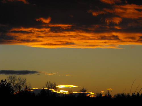 morning sunset red orange colors yellow night clouds scenery britishcolumbia lowermainland