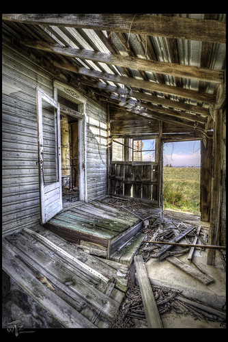 abandoned hdr criswell urbex vacated 3exposures handheldhdr canon1022efs highdynamicrangephotography