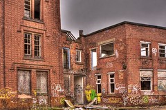 Urban decay & graffiti - tonemapped