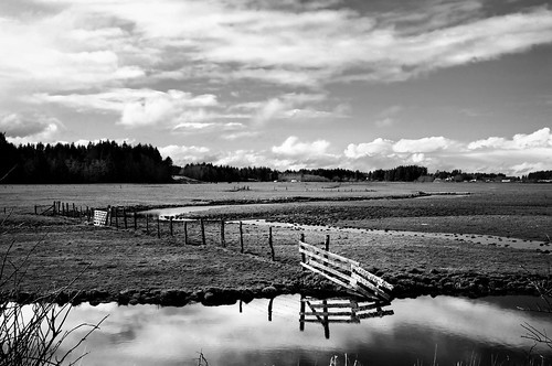 blackandwhite reflection water field clouds fence river coast washington washingtonstate hdr highdynamicrange colorefexpro niksoftware silverefexpro andrewvernon nikond300s aperture3