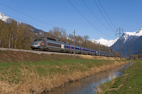 railroad switzerland railway trains svizzera bahn wallis mau tgv valais sncf ferrovia treni lyria nikond90 elettrotreno tgv9272