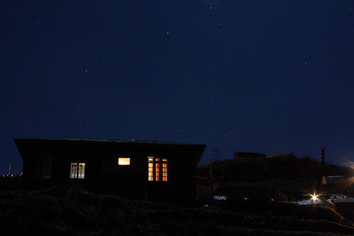 light sky night hut himalayas sikkim zuluk