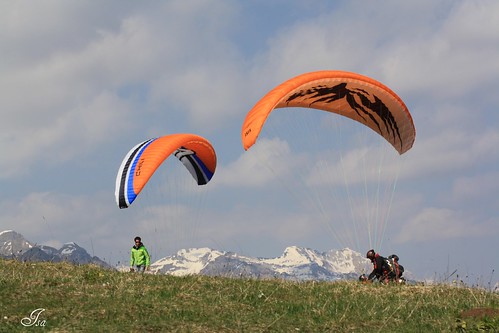 italy sport landscape italia view paragliding montagna veneto parapendio panorami vololibero prealpivenete passocrocedaune malgacampon