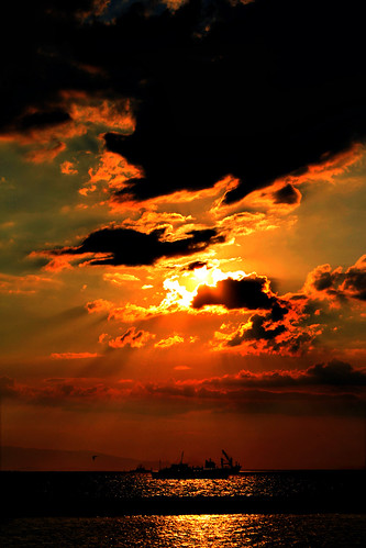 sunset sea sky cloud june clouds canon turkey eos ship x4 izmir 2011 550d t2i
