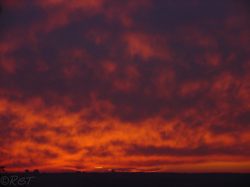 light sunset red sky españa luz clouds atardecer andalucía spain rojo cielo nubes andalusia carrióndeloscéspedes