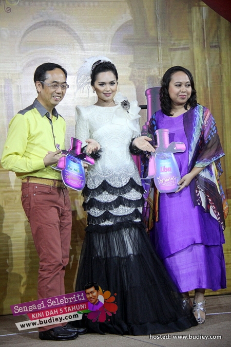 Siti Nurhaliza Launch Simplysiti Perfume
