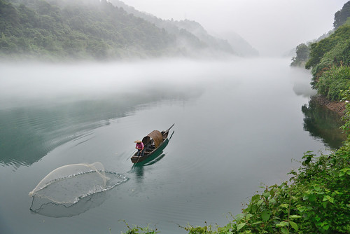 china travel mist fishing scenic boatman 2014 xiaodongjiang dongjiang