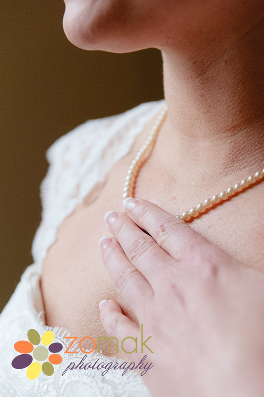 bride antique pearl necklace detail