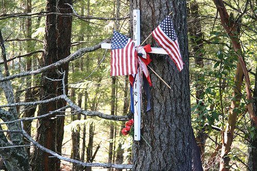 california memorial flag americanflag descanso memorials roadsidecross covelord