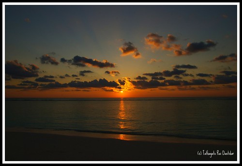 beach coral sunrise island nikon lakshadweep agatti coralisland d80 agattiisland