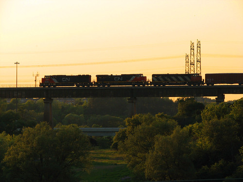 bridge sunset toronto ontario cn train vaughan canadiannational humberriver haltonsub mrdanmofo