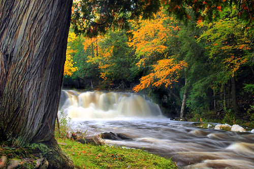 autumn fallcolors falls autumncolors waterfalls hdr baragacounty powerhousefalls feltphoto1 douglasfeltman
