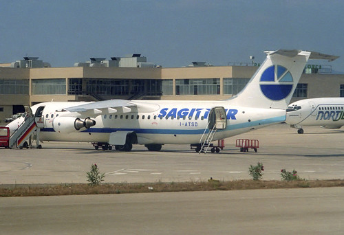 Sagittair BAe 146-300 I-ATSD PMI 08/08/1990