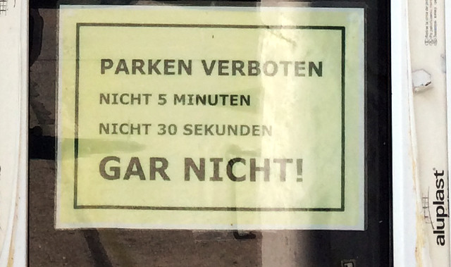 Nettes "Parken verboten" Schild