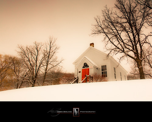 christmas trees winter red usa white holiday snow church wisconsin rural landscape outdoors photography countryside photo midwest scenery december image country picture wideangle chapel reddoor hyde wreath land northamerica canonef1740mmf4lusm 2010 ridgeway iowacounty cordt barneveld canoneos5d portalwisconsinorgselected lorenzemlicka portalwisconsinorg122910